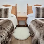Vora Riu * Эстерри-д'Анеу